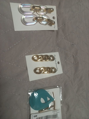 Dangling earrings new