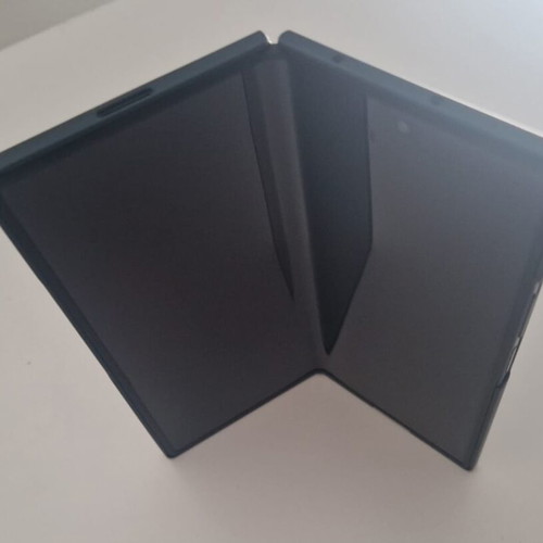 Samsung Galaxy Z Fold 7 512 Gb like new with warranty and 2 cases