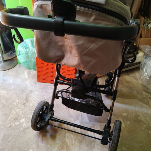 3-in-1 baby stroller with bassinet, car seat and accessories