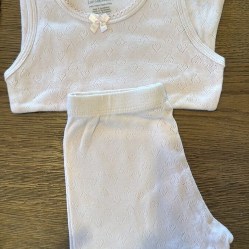 Girls' pajamas like new