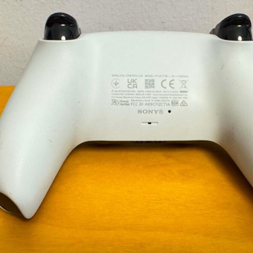 PS5 controller used, genuine and fully functional