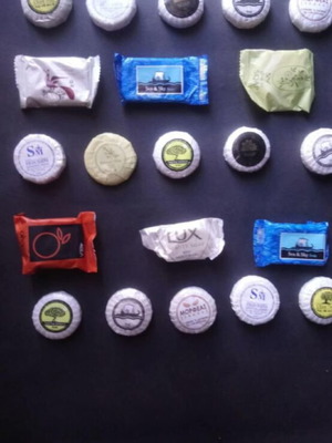Small soaps like new, pack