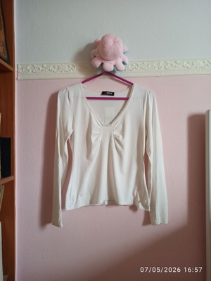 Morgan women's cream blouse medium like new