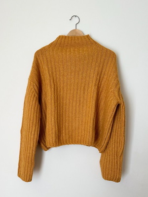 & Other Stories cableknit sweater used, orange, size S