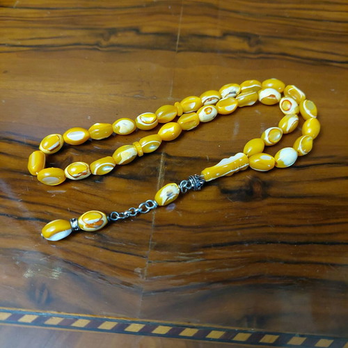 Prayer beads new with 33 beads made of rare yellow mother of pearl