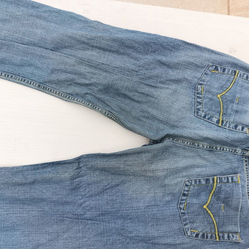 American Vintage Jeans size 32 like new, classic blue denim