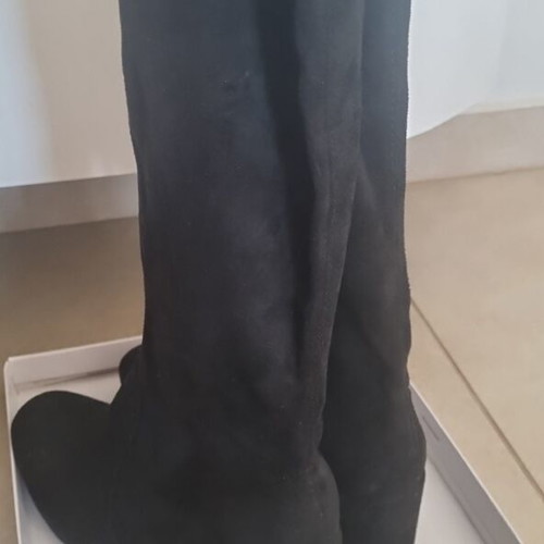 Over-the-knee suede boots like new, black with lace and block heel