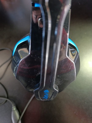 Fury wired headphones with microphone used, suitable for PC