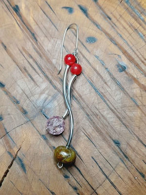 Silver single earring 925 new with semi-precious stones