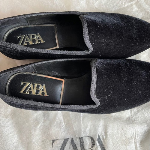 Zara velvet loafers like new, black, size 37