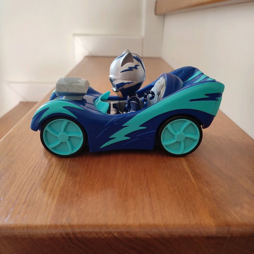 Pj Masks car and Catboy figure like new