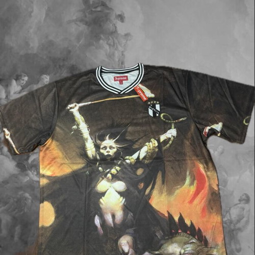 Supreme soccer jersey brand new, size XL, colorful