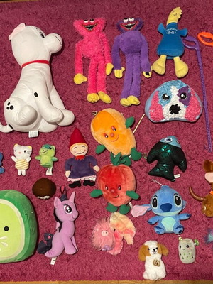 Various stuffed toys used with Stitch, Little Pony, Hello Kitty