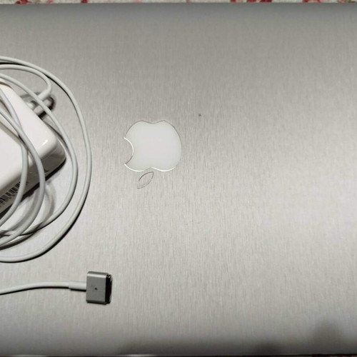 Apple MacBook Pro 2013 15.4” A1398 μεταχειρισμένο, ανακατασκευασμένο