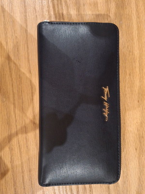 Tommy Hilfiger wallet like new, blue