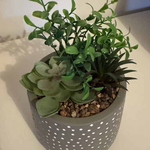 Decorative flowerpot