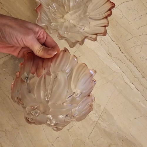 Tulip glass bowls vintage set of 2 like new