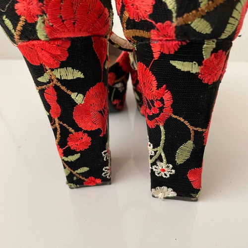 Public Desire embroidered platform ankle strap shoes like new, size 41