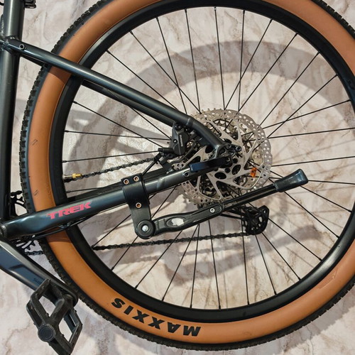 Trek X-Caliber 8 mountain bike 29 inch like new