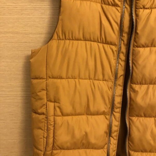 Gap sleeveless jacket for boys like new, size 134 cm