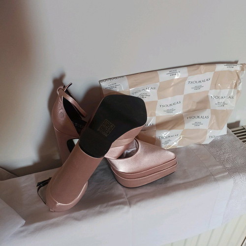 Tsoukalas Shoes pink satin pumps new, size 39