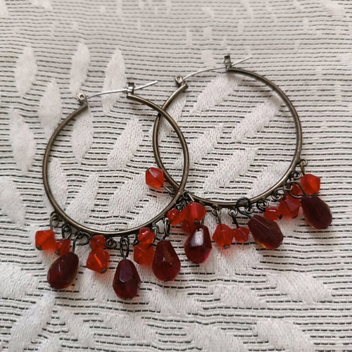 Hoop earrings with red stones like new