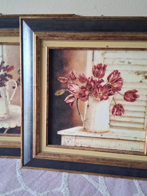Kathryn White decorative art prints set of 2, like new, 31x31 cm