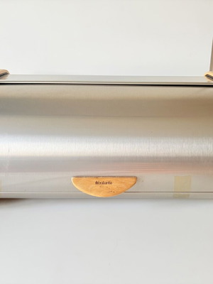 Brabantia bread box like new, dimensions 46x26 cm