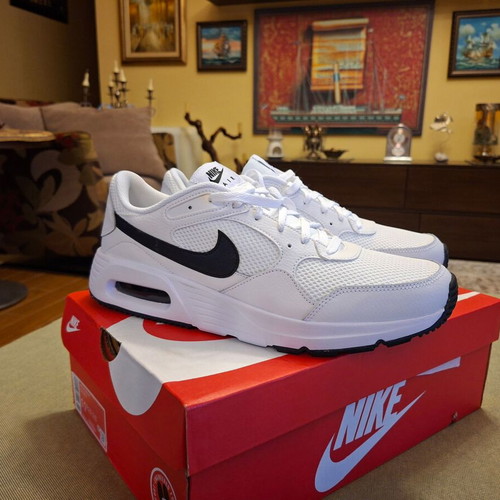 Nike Air Max SC athletic shoes new, size 45.5, black and white