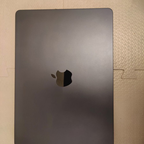Apple MacBook Air 13.6" M3 like new, 16GB RAM, 256GB SSD, Midnight