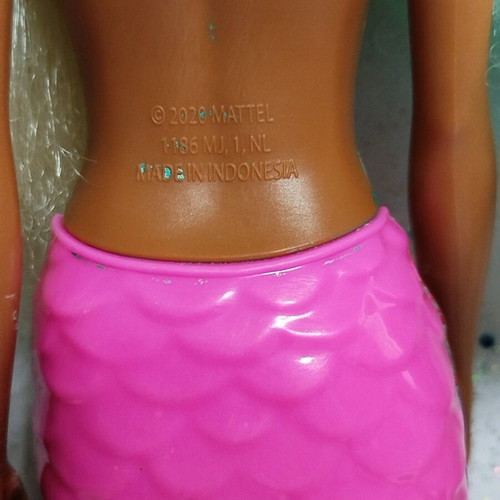 Barbie Colour Reveal Mermaids used, two with defects