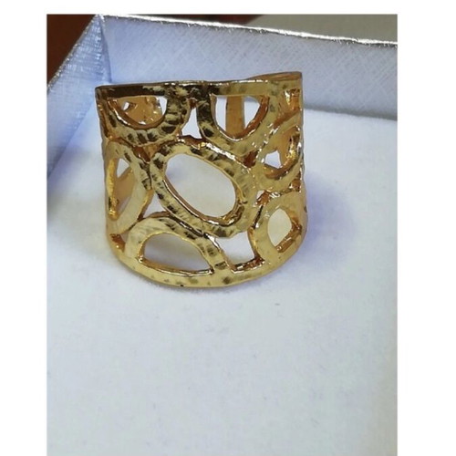 Open ring like new, gold color