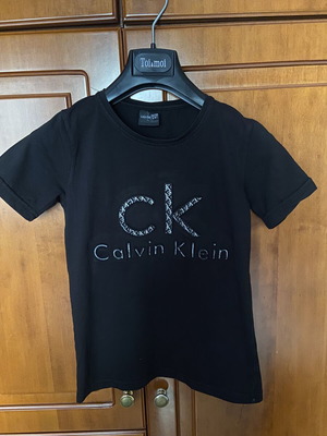 Μπλούζα Calvin Klein αγορίστικη σαν καινούργια, μέγεθος 158 εκ, ηλικία 10