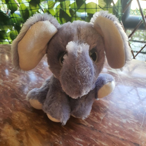 Elephant plush toy new, beautiful and in excellent condition