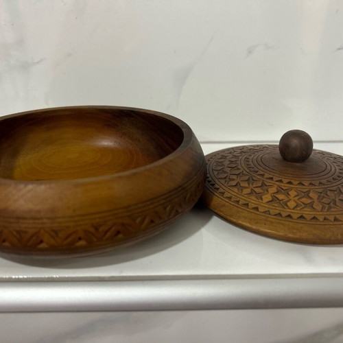Round retro wooden box like new with lid 14/6 cm