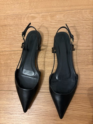 Massimo Dutti slingbacks black leather like new