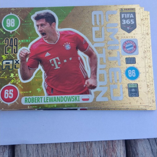 Panini FIFA 365 2021 Limited Edition Card Lewandowski