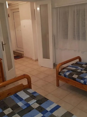Γκαρσονιέρα επιπλωμένη 28 τ.μ. ημιυπόγειο στο Παγκράτι