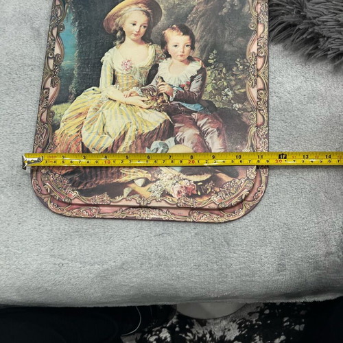 Metal vintage painting used with soft beautiful colors