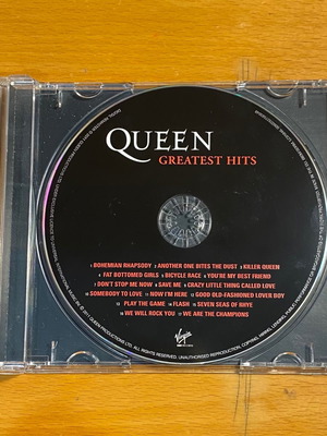 Queen Greatest Hits CD used