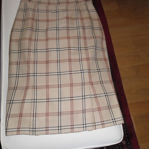Max Mara wool skirt size L vintage pencil with 2 pleats