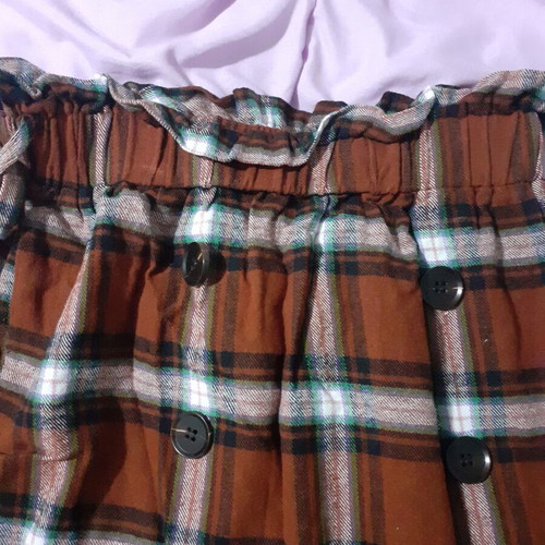 Mini plaid skirt new with belt and buttons, white and brown