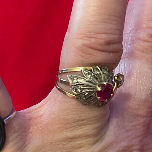 Gold ring 18K with semi-precious stones used, 2.7 g