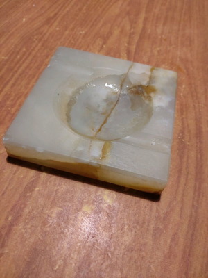 Marble ashtray used 10x10 cm