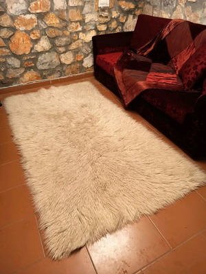 Χειροποίητη Φλοκάτη Ολόμαλλη Λευκή σε Άριστη Κατάσταση 2,20×1,30