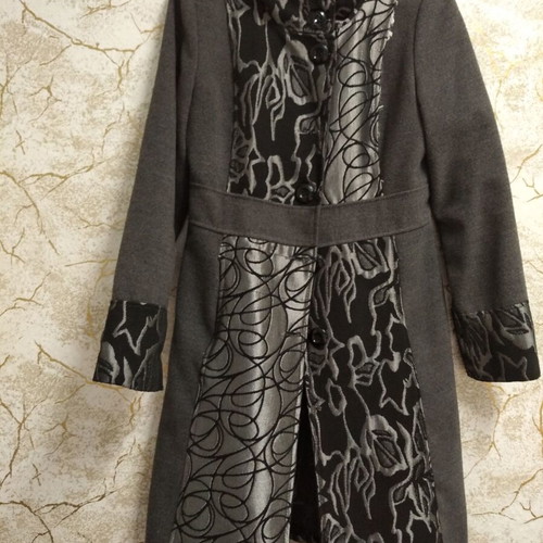 Elegant women's grey coat with silver floral and abstract panels