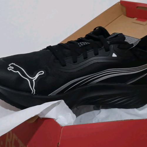 Puma sport shoes size 43 waterproof, new