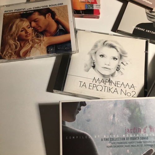 CD used, pack of 12, various music genres