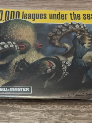 Vintage View-Master 3D 20,000 Leagues Under the Sea set like new