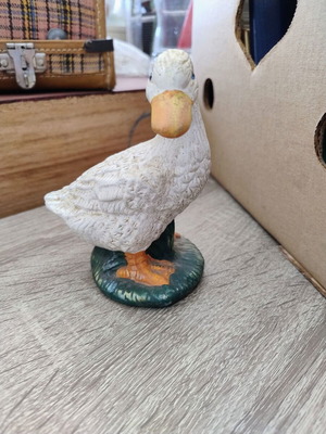 Ceramic decorative duck figurine like new, 13 cm tall